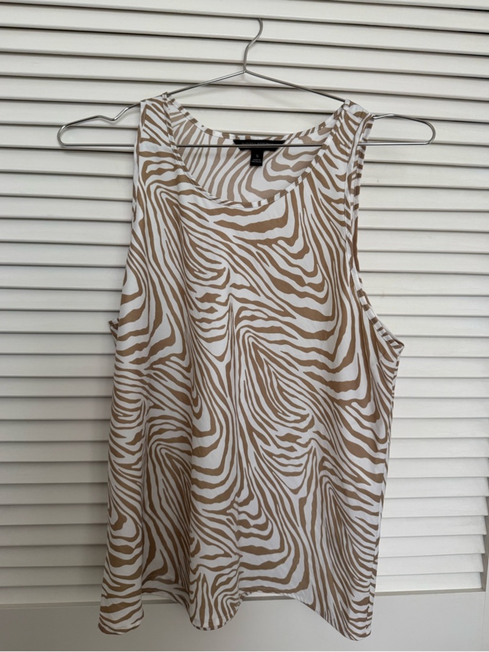 Banana Republic Beige and White Zebra-Print Tank